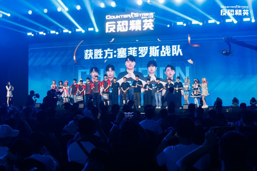 《反恐精英Online》“巅峰之战”访谈：全新传奇武器的诞生